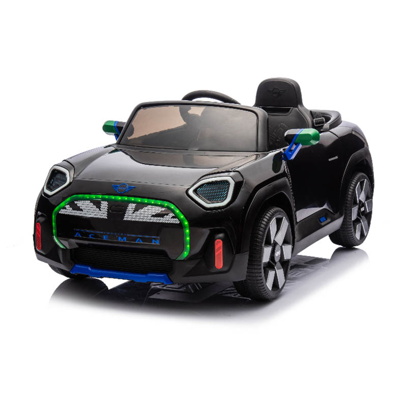 Auto elettrica per bambini multicolore Mini Concept Aceman con licenza